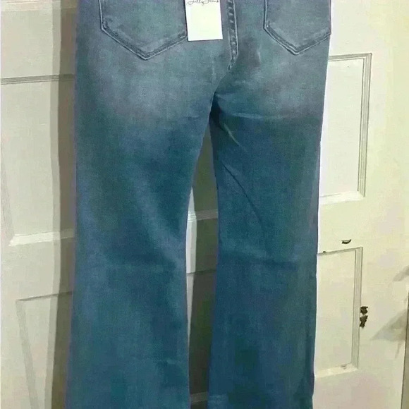 Jellybean Jeans Pull On Bootcut Size Small New - Picture 3 of 4